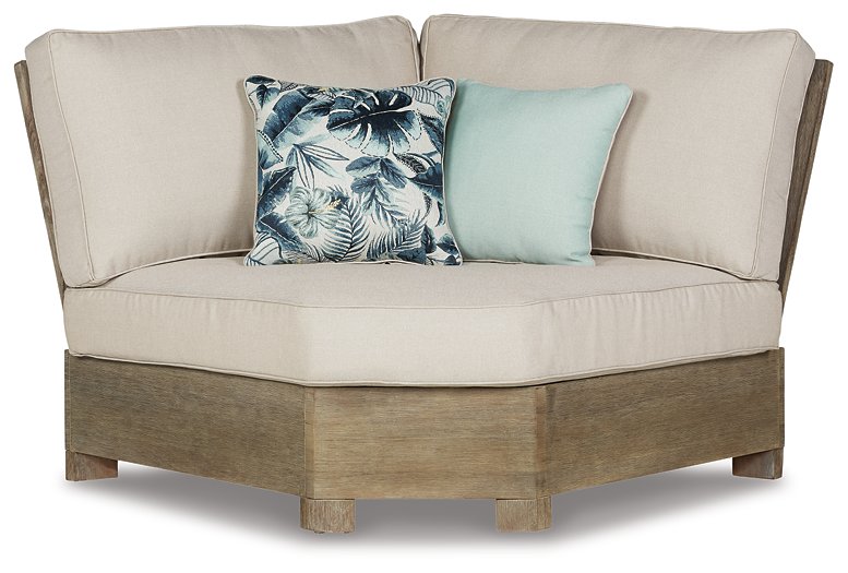 Silo Point Outdoor Sectional