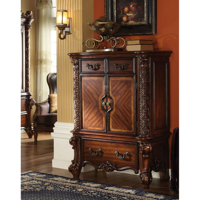 Vendome - Chest